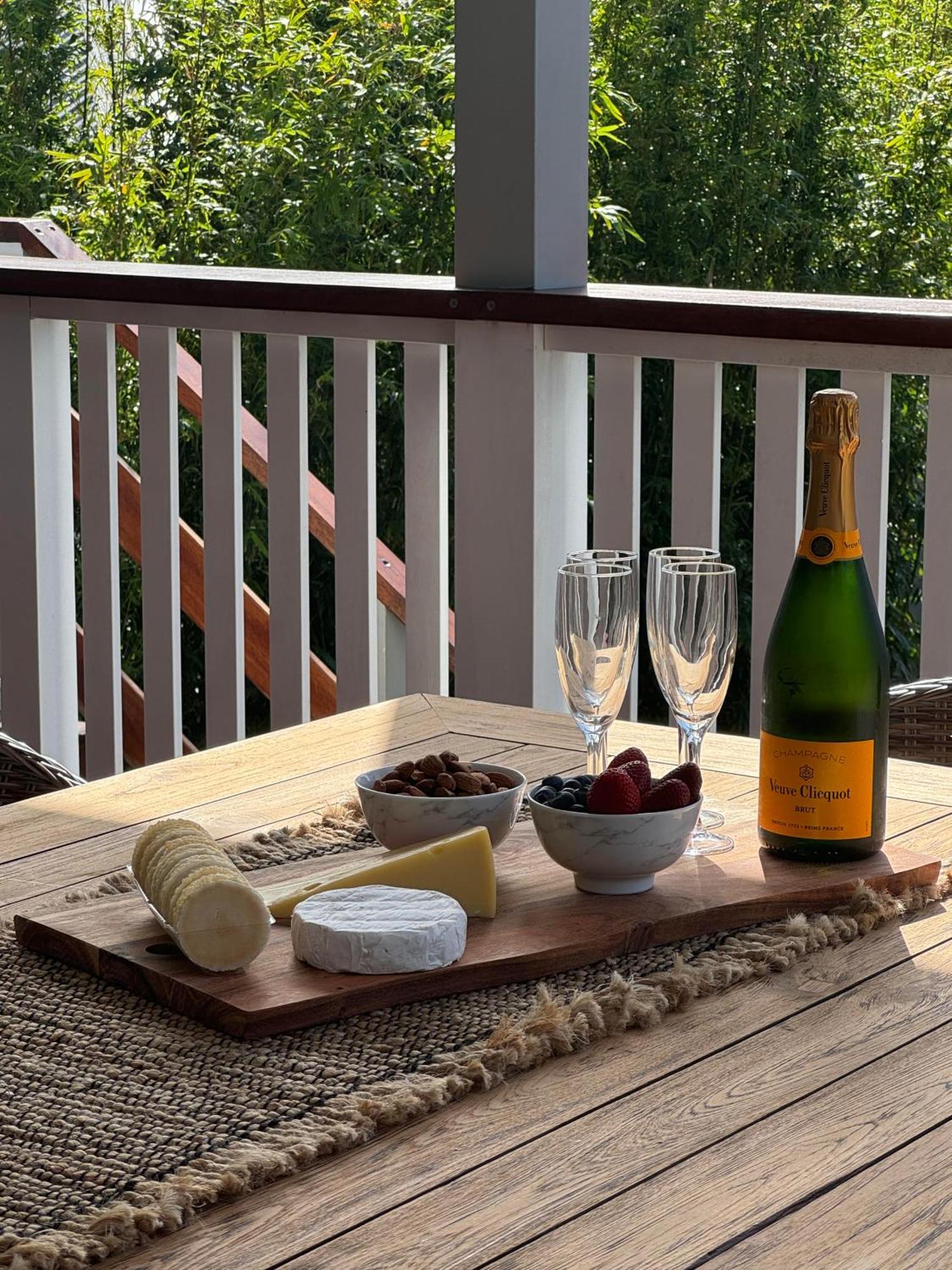 Shoaly House - A Spacious Oasis Holiday home Shoal Bay