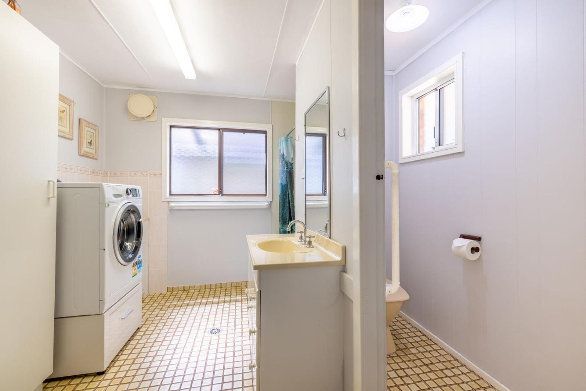 Lorikeet Retreat 2 Pet Friendly Air Conditioned House Shoal Bay
