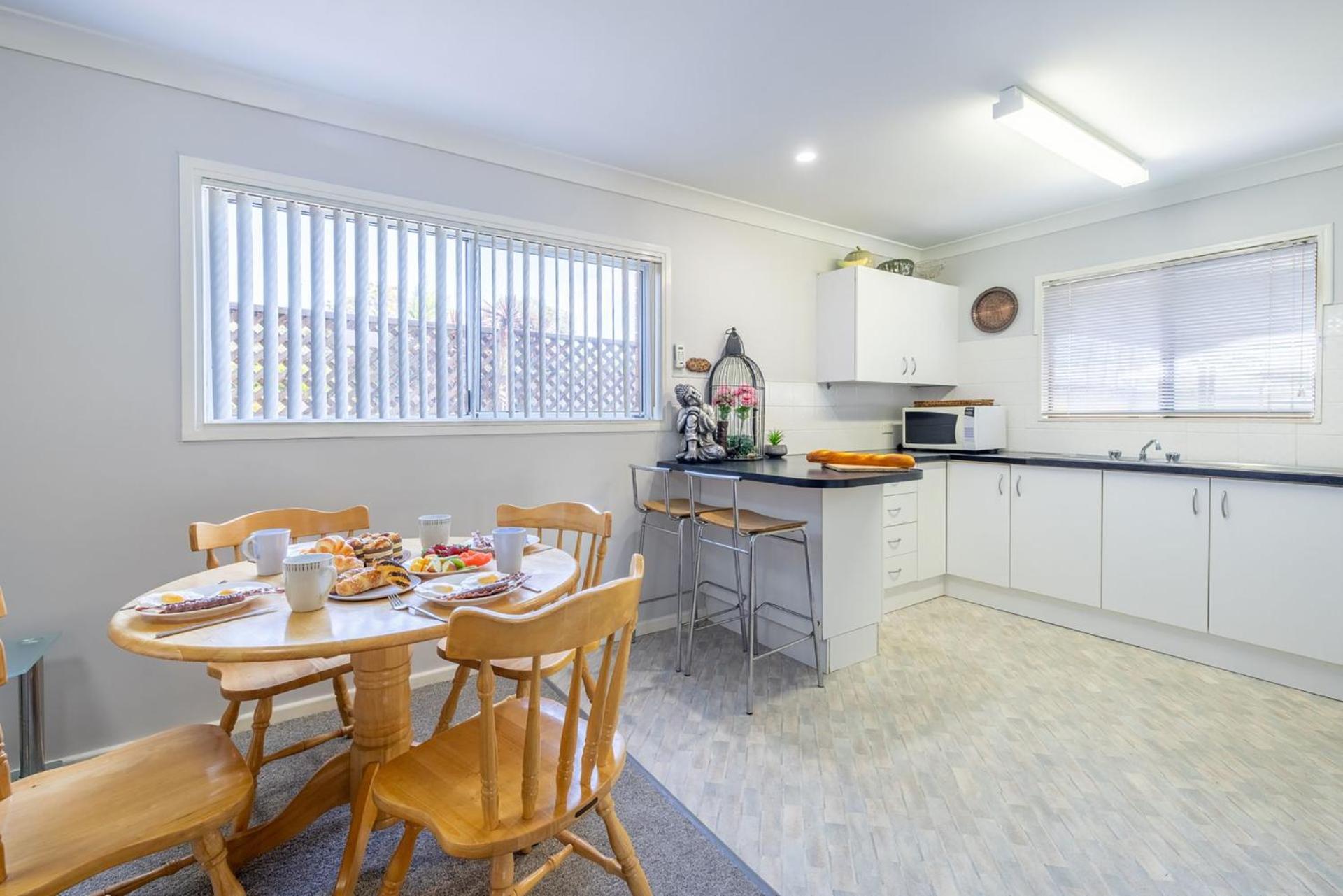 Lorikeet Retreat 2 Pet Friendly Air Conditioned House Shoal Bay
