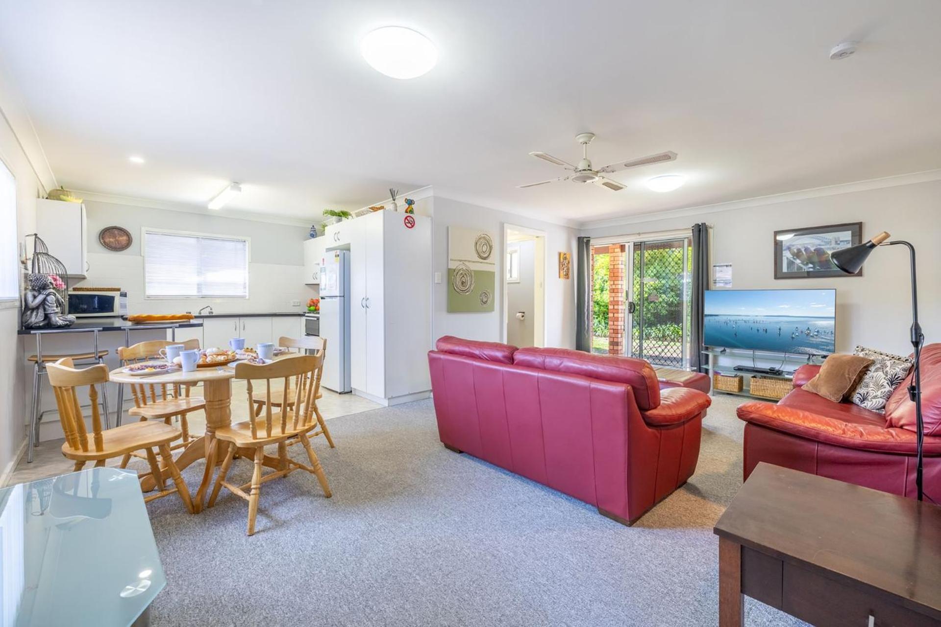 Holiday home Lorikeet Retreat 2 Pet Friendly Air Conditioned House Shoal Bay