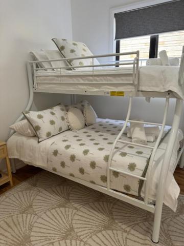 Holiday home Shoaly House And Shoaly House - Perfect For Multiple Families & Wedding Groups Shoal Bay