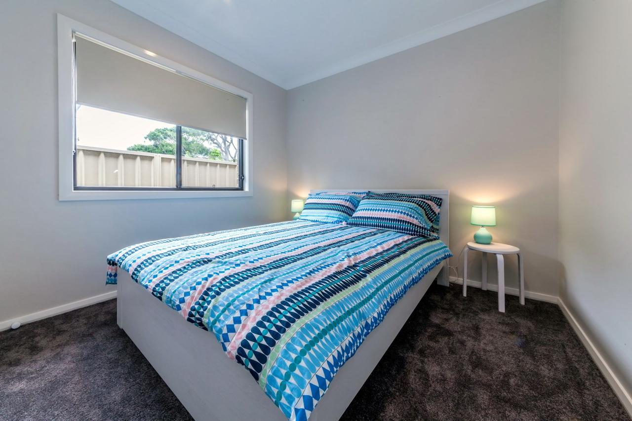 Tomaree Road, 19 'the Cottage'