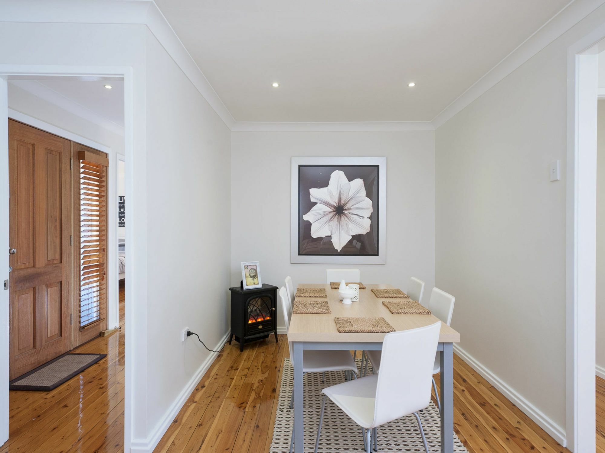 Rubys Retreat, 44 Achilles Street - Pet Friendly, Aircon, Wifi & Boat Parking Holiday home