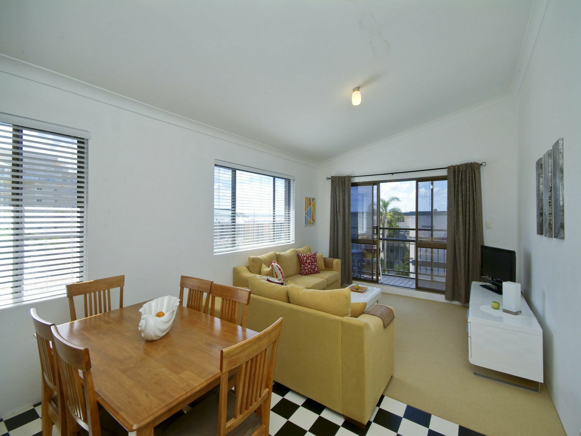 Ronald Ave, Bahia, Unit 06, 47 Shoal Bay
