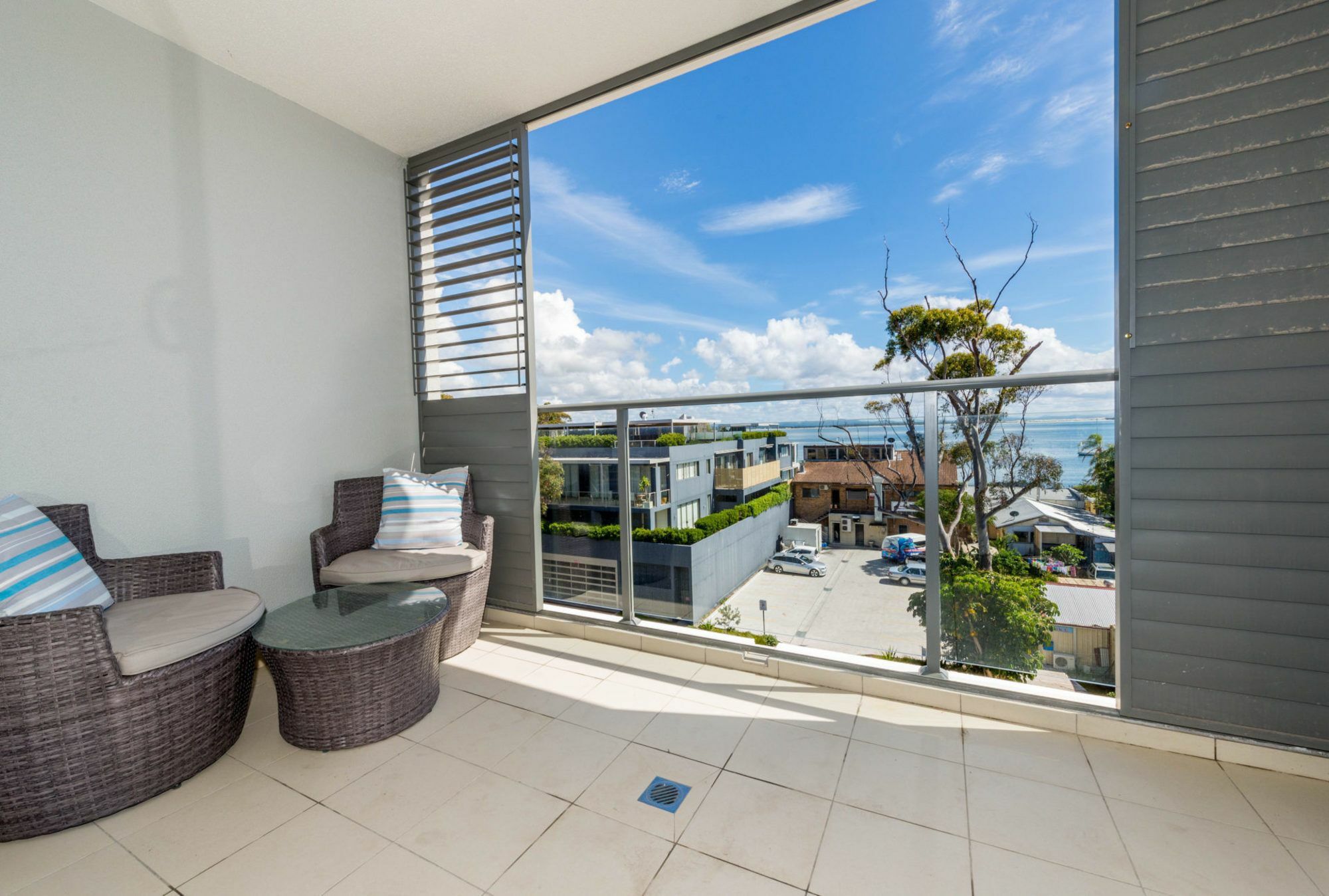 The Shoal Unit 405 -