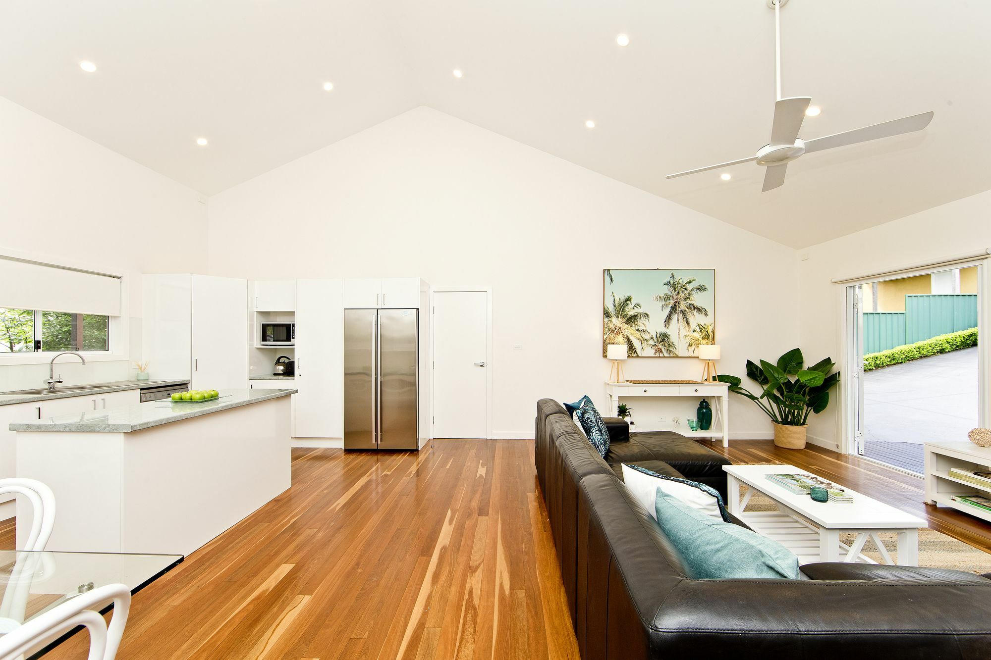 Apartment Shells Coastal House Shoal Bay