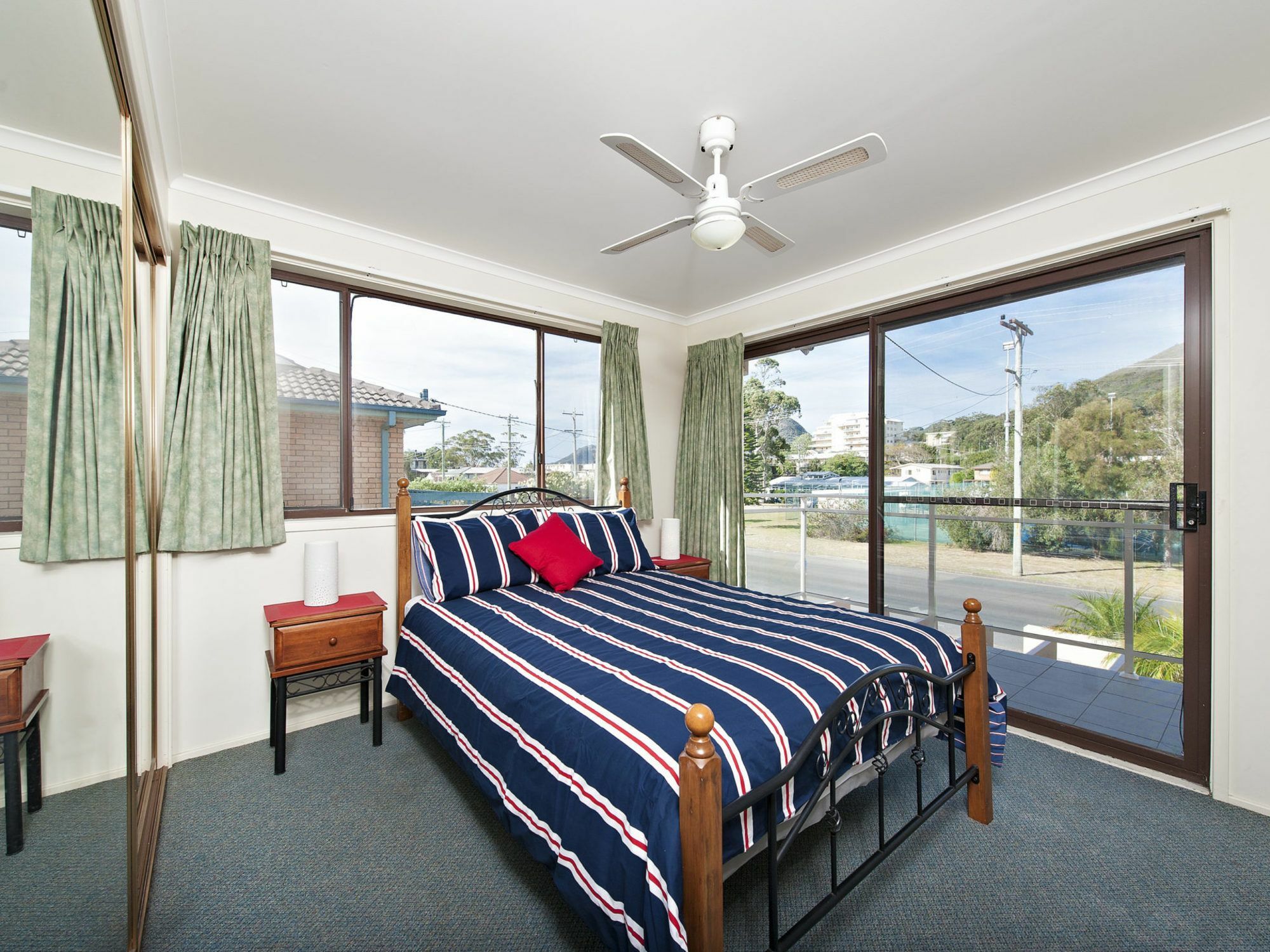 Government Road, 16a, The Breakers Shoal Bay