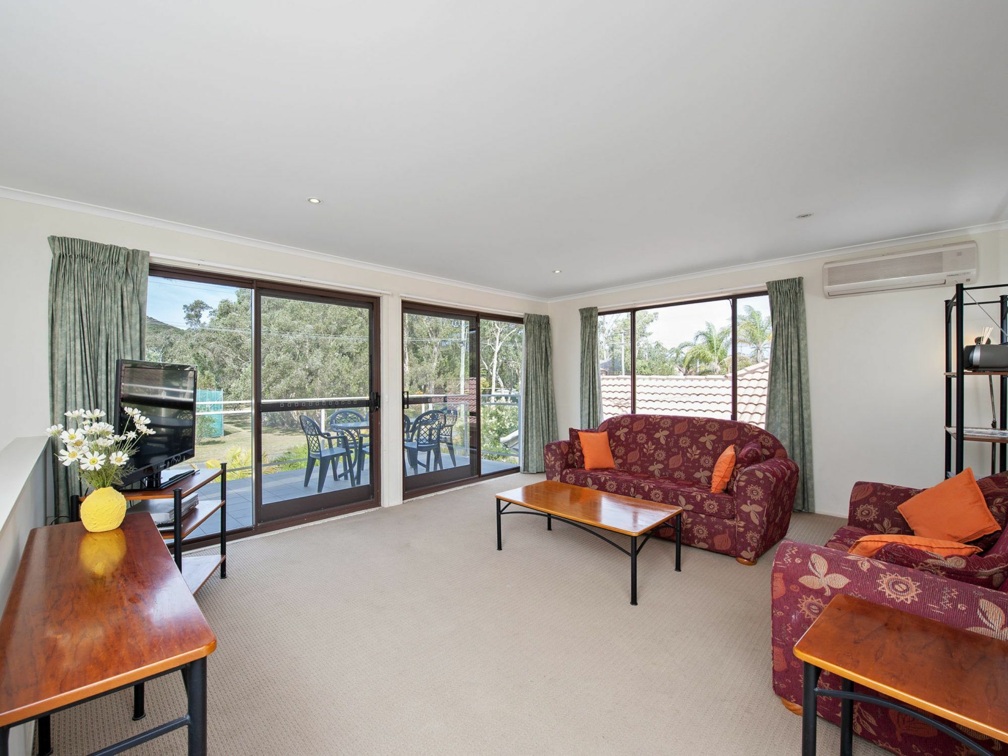 Government Road, 16a, The Breakers Apartment
