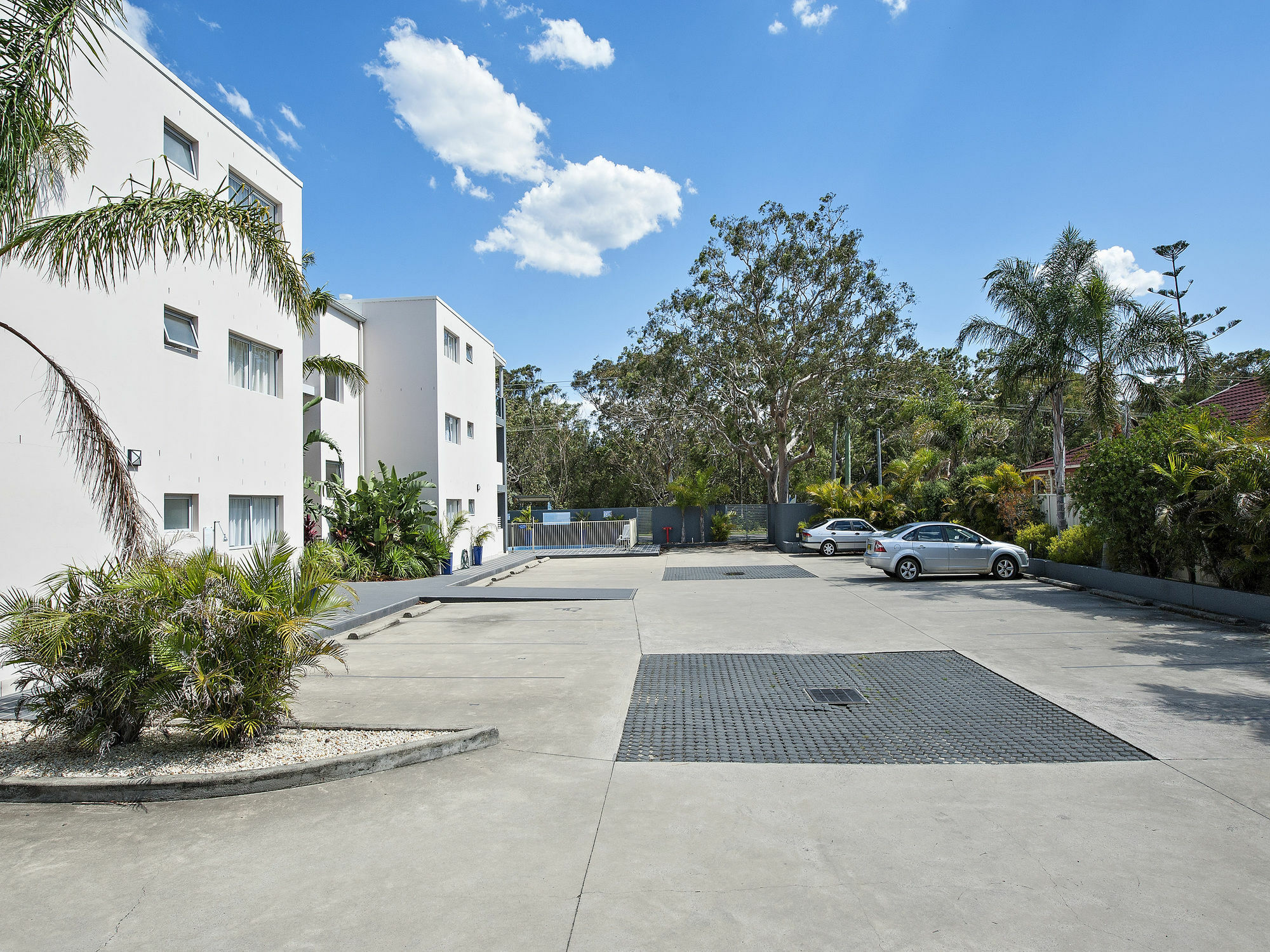 Beachclub Apartment Shoal Bay
