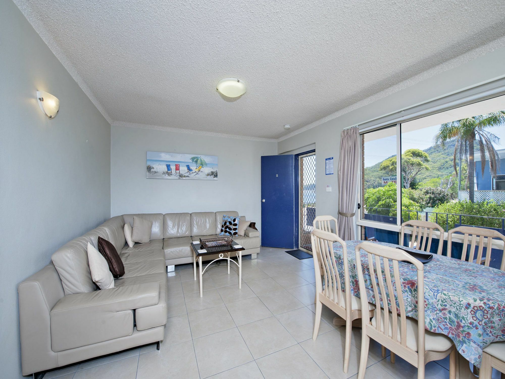 Shoal Towers, Unit 2/11 Road Apartment *