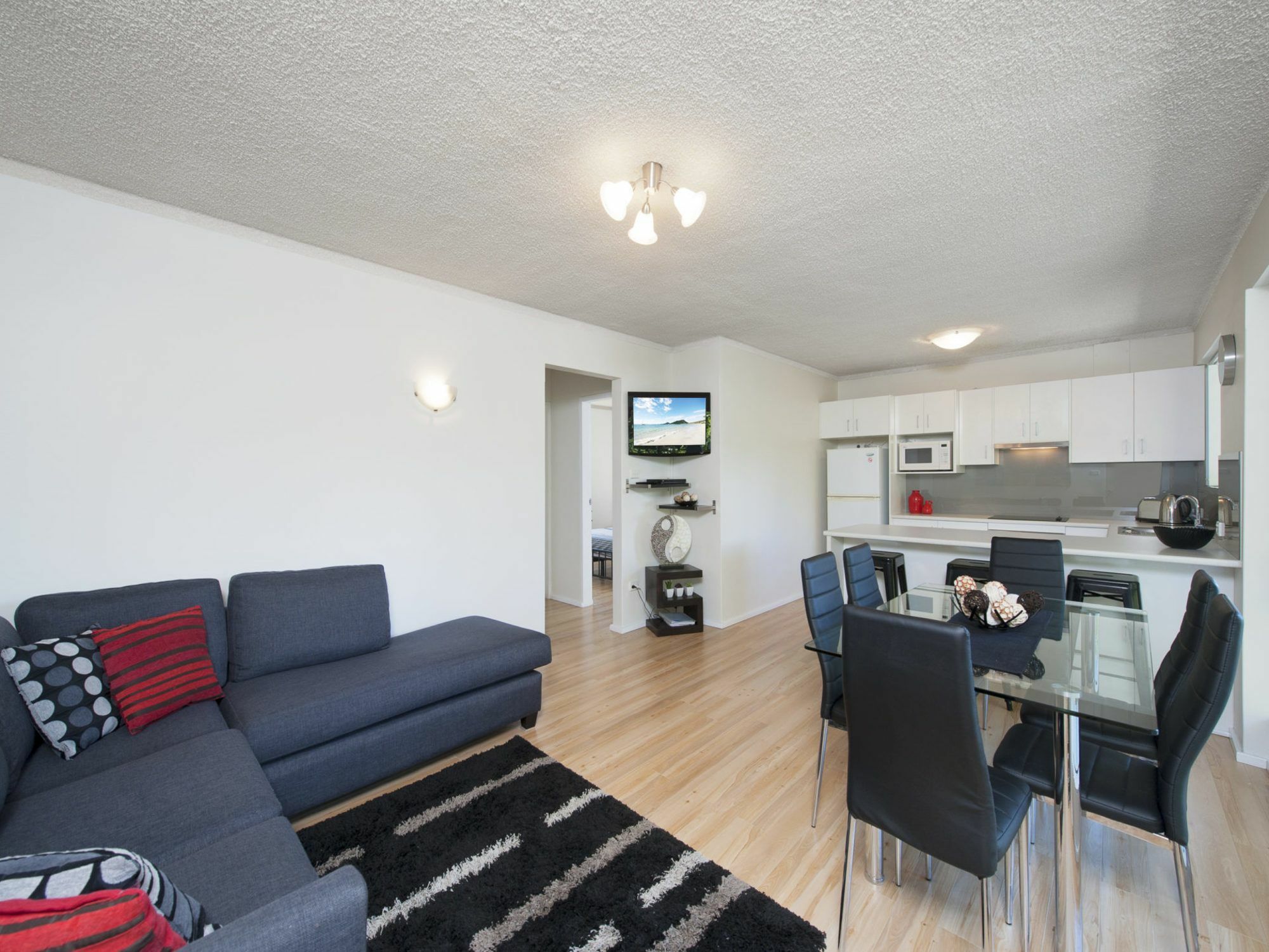 Shoal Court, Unit 04/7 Lillian Street * Shoal Bay