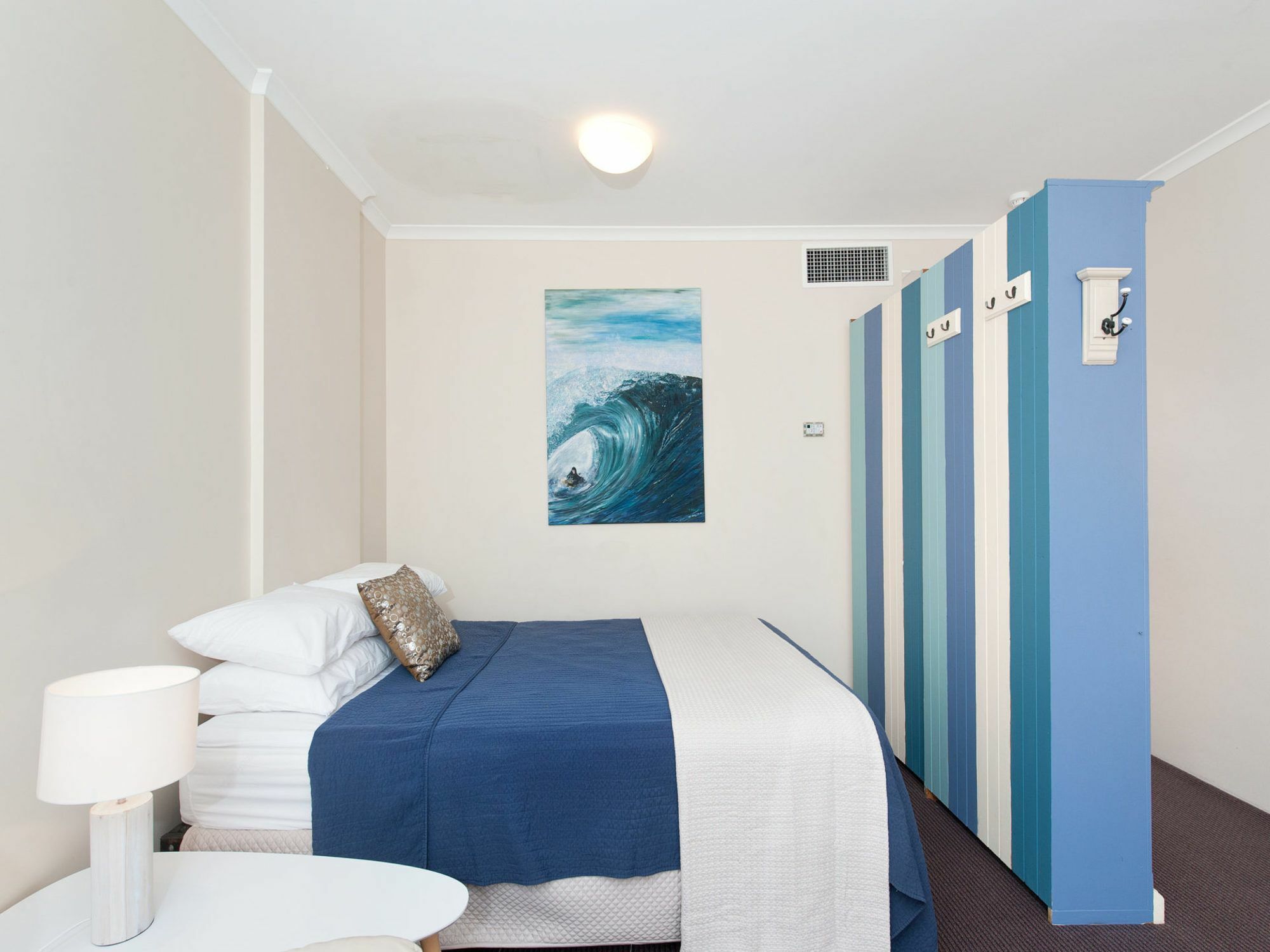Whitesands, Unit 213 Road Apartment