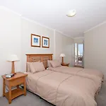 Messines Street, Breakwater Apartment, 104