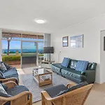 Bella Vista Unit 22 19 Shoal Bay Road