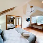 Shoal Bay Holiday Park