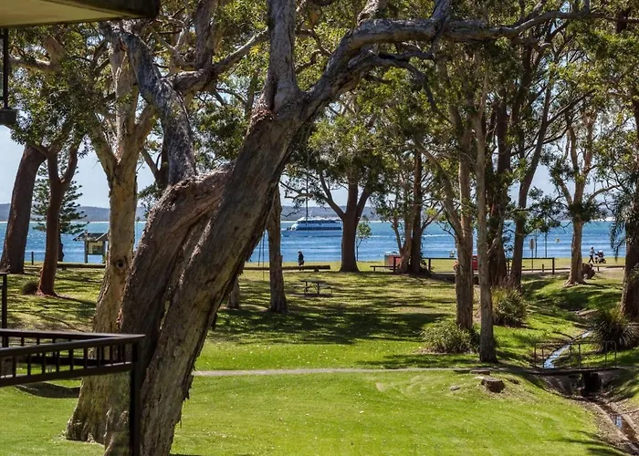 Bay Parklands 28 Pool Tennis Court And Stunning Views