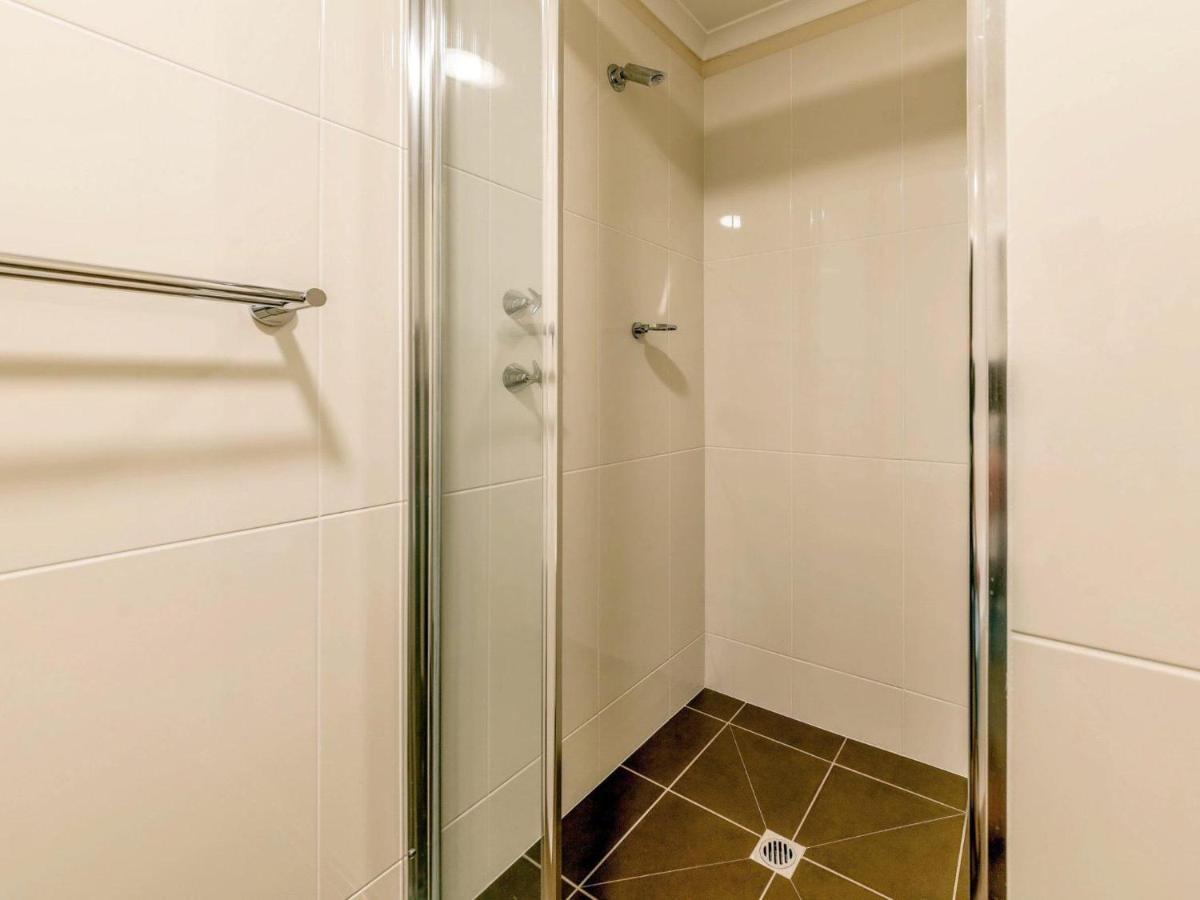 Bay Parklands 28 Pool Tennis Court And Stunning Views *