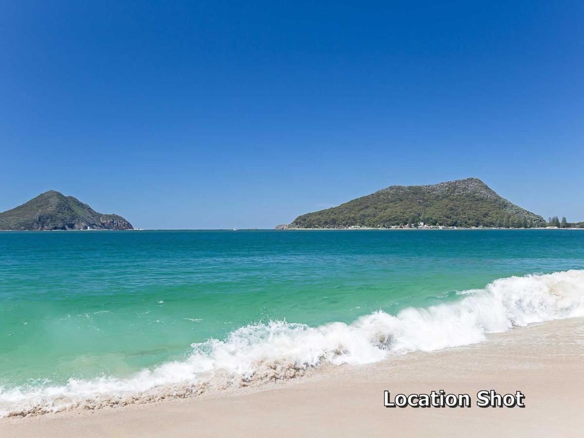 The Helm 12 Unit In Little With Direct Access To * Shoal Bay