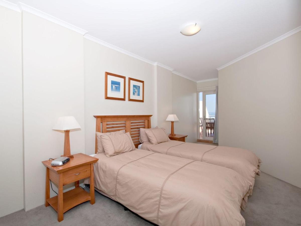 Messines Street, Breakwater Apartment, 104 Apartment