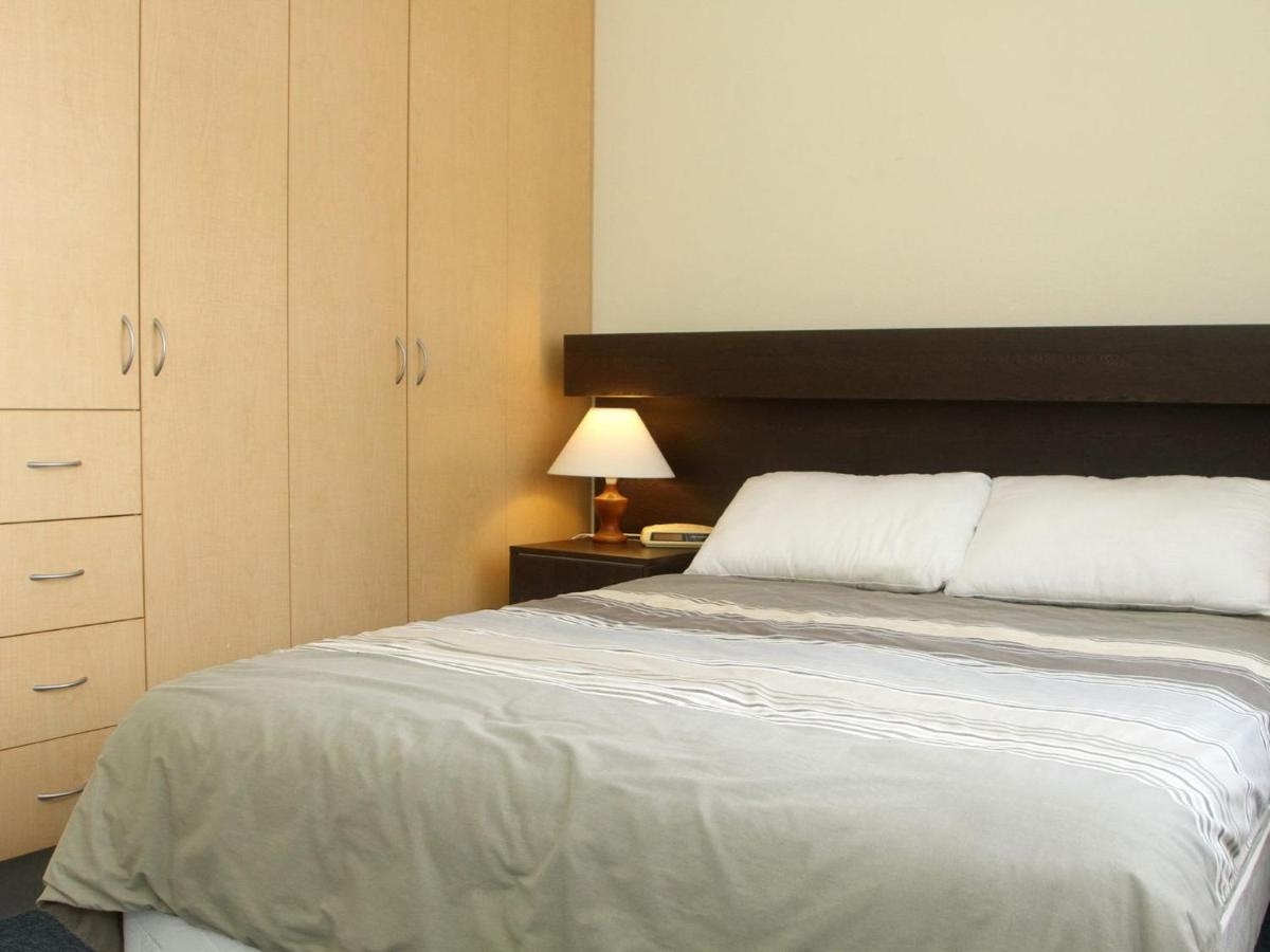 Bay Village Unit 20, 47 Road *
