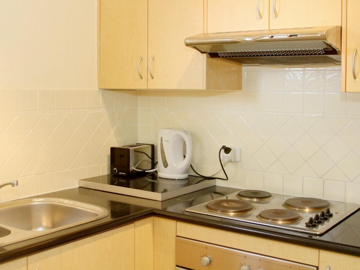 Bay Village Unit 20, 47 Road Apartment *