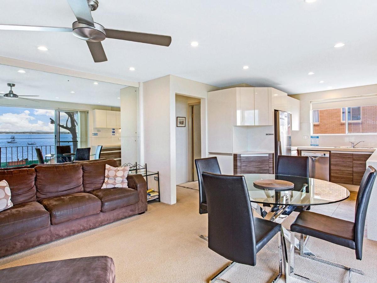 Shoal Towers Unit 3 11 Road * Shoal Bay