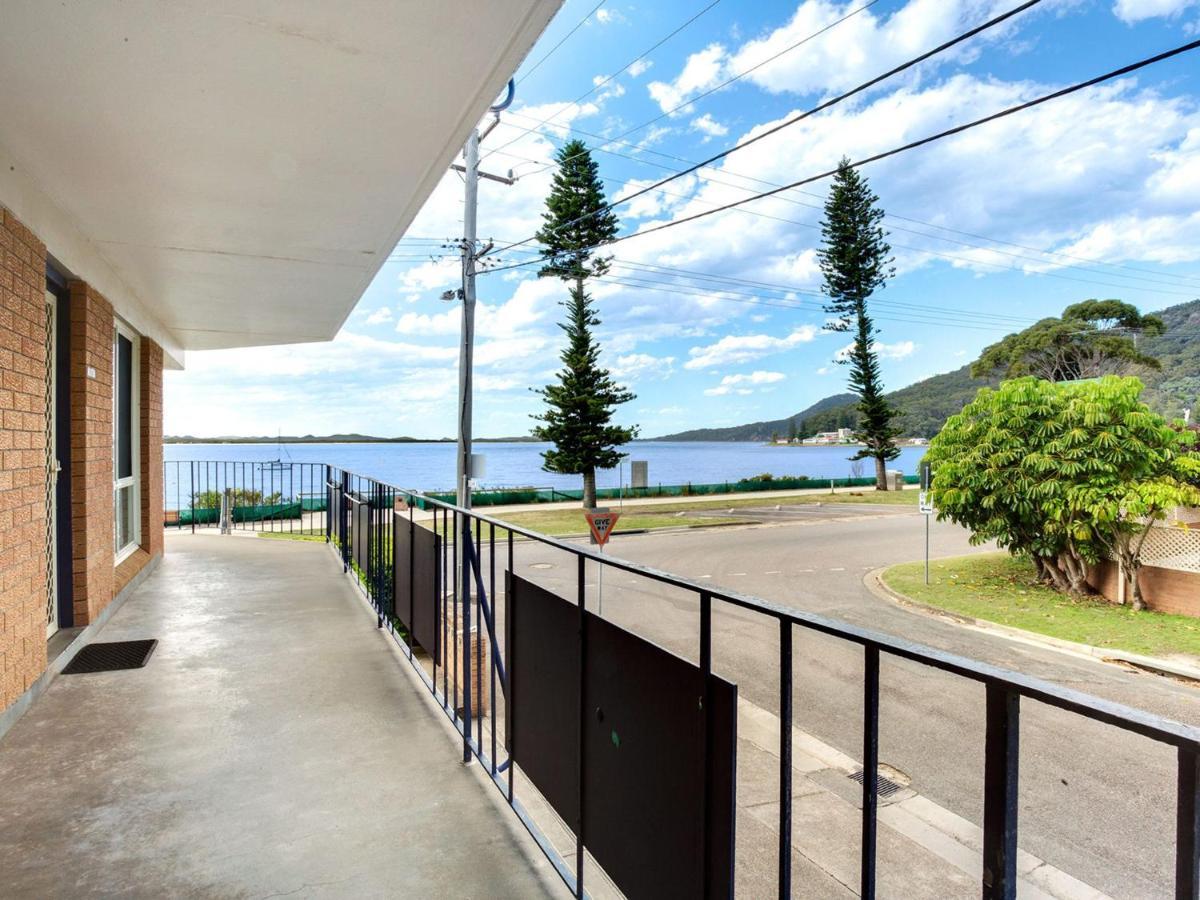 Apartment Shoal Towers Unit 3 11 Road *