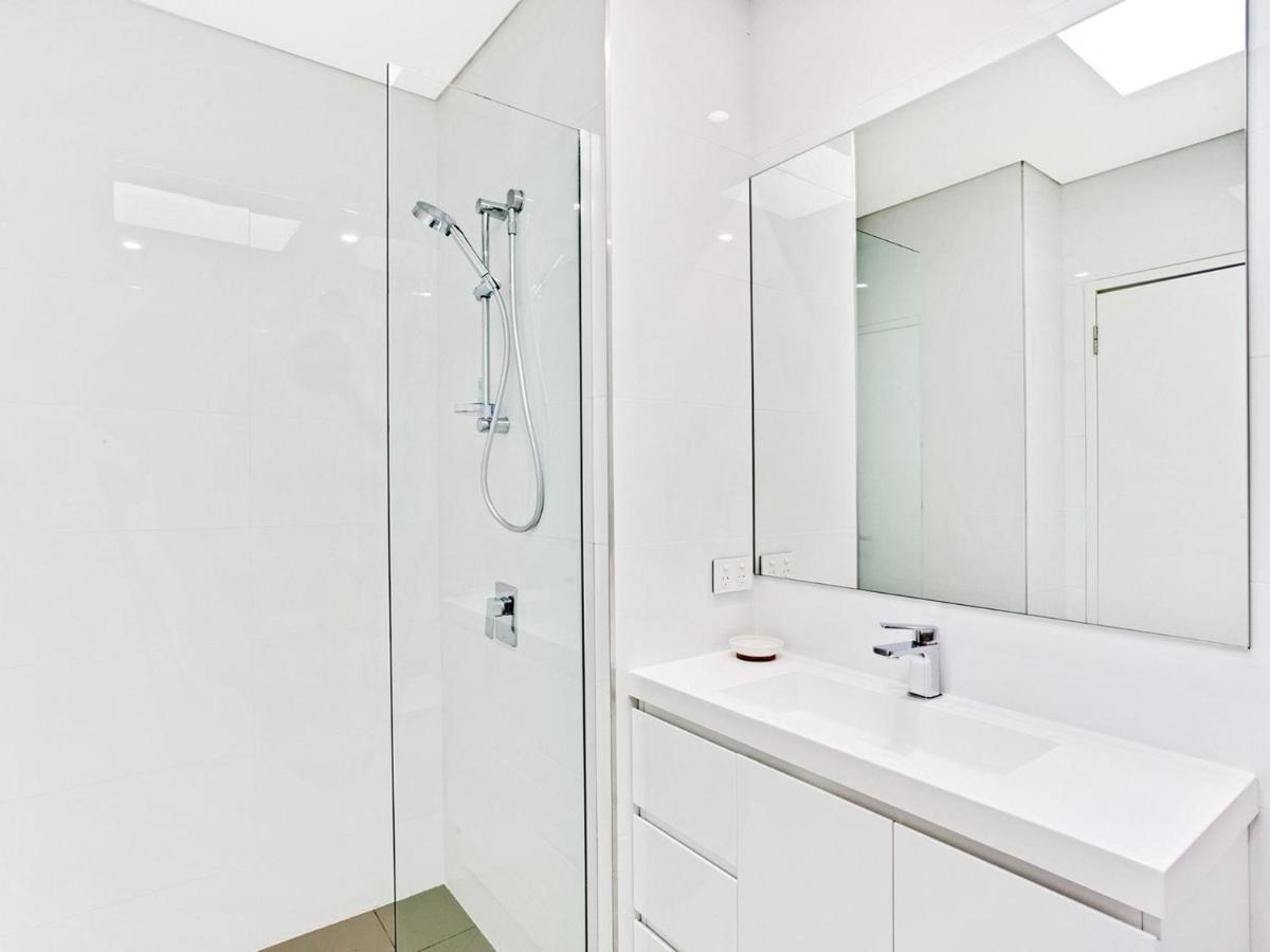 The Shoal, Unit 510/4-8 Bullecourt Street