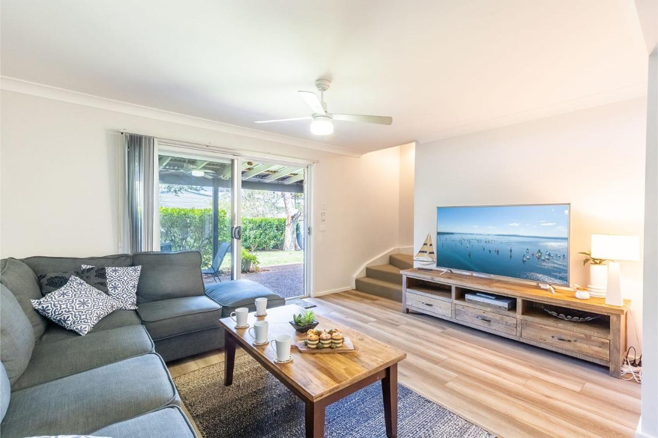 110 Catalina Close So Close To The Water Guest house Shoal Bay