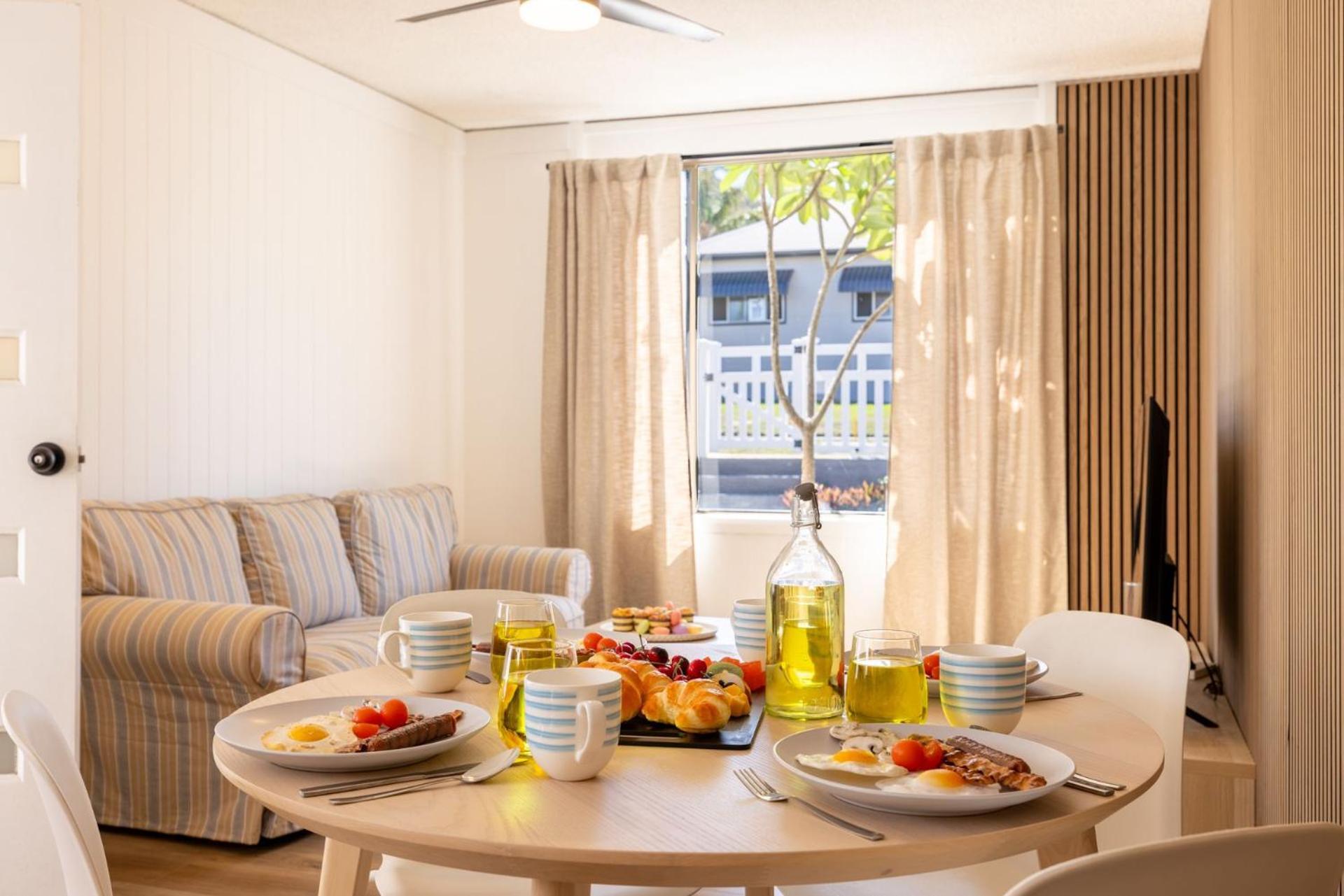 Nordic House, 49 Tomaree Rd - Pet Friendly House Over 2 Levels Holiday home
