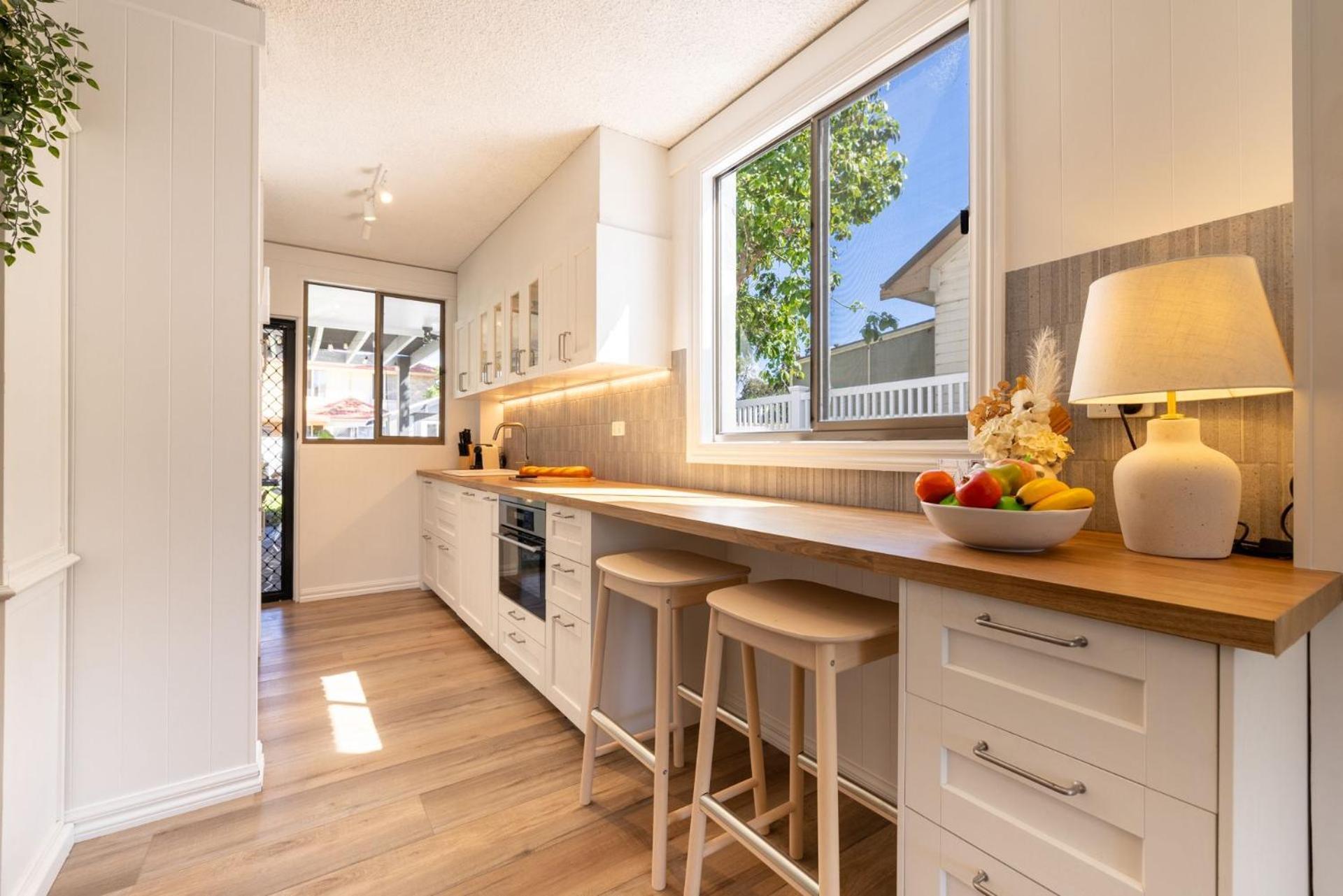 Nordic House, 49 Tomaree Rd - Pet Friendly House Over 2 Levels *