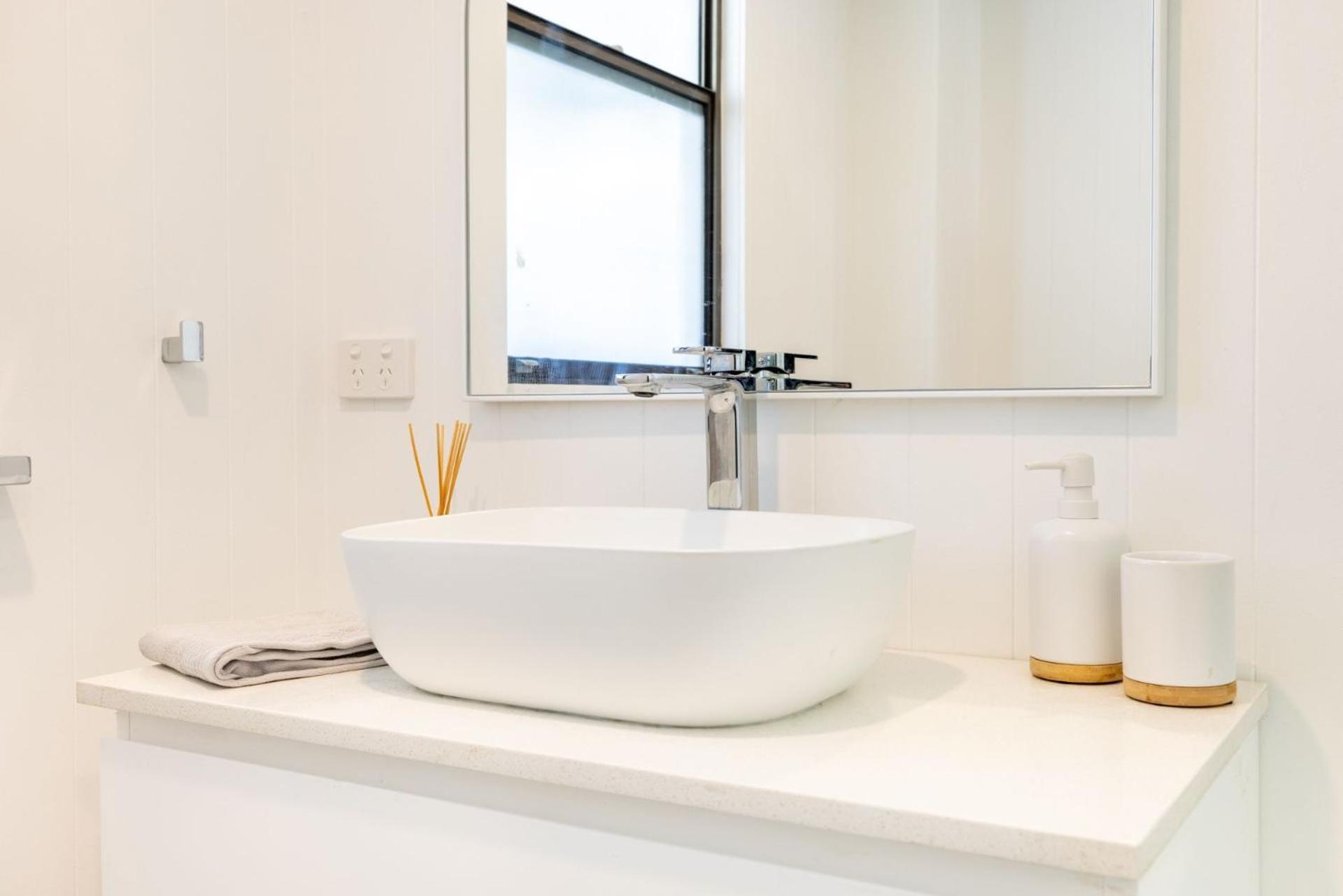 Nordic House, 49 Tomaree Rd - Pet Friendly House Over 2 Levels Shoal Bay