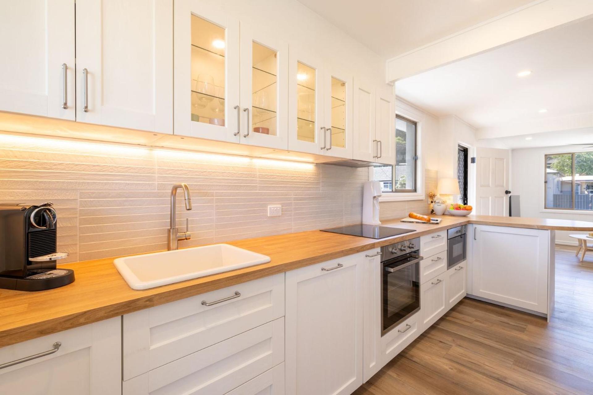 Nordic House, 49 Tomaree Rd - Pet Friendly House Over 2 Levels * Shoal Bay