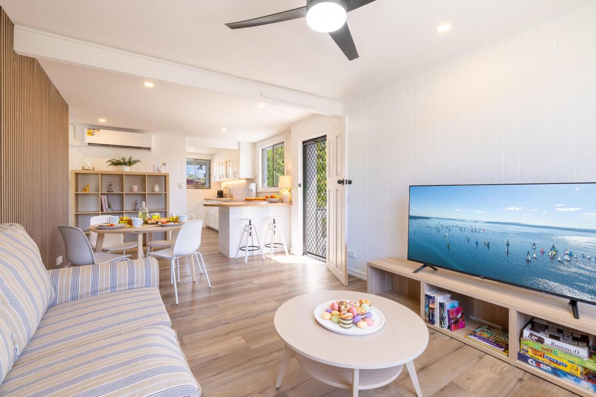 Nordic House, 49 Tomaree Rd - Pet Friendly House Over 2 Levels *