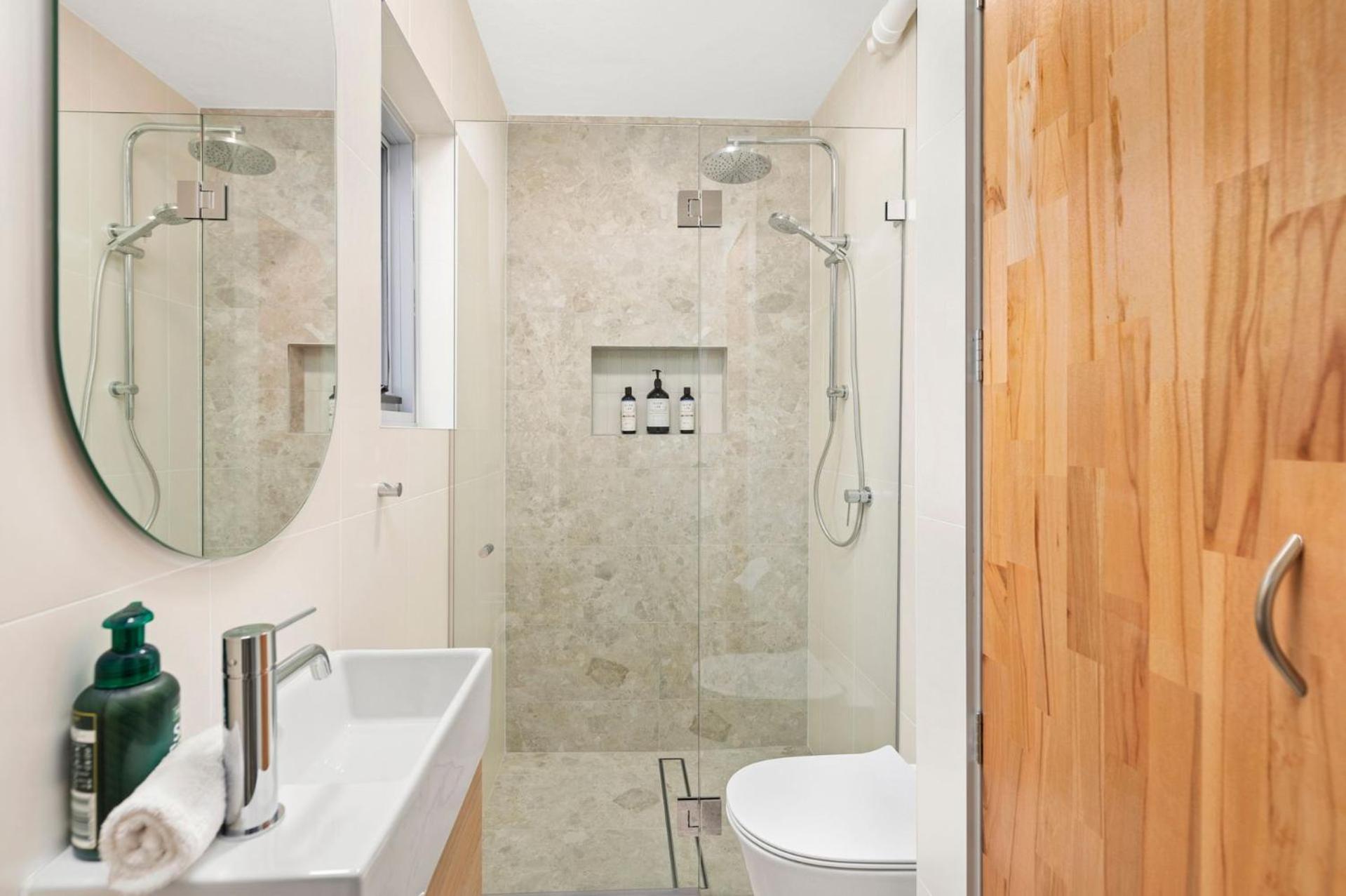 Sundeck Unit 1 51 Ronald Avenue Apartment Shoal Bay