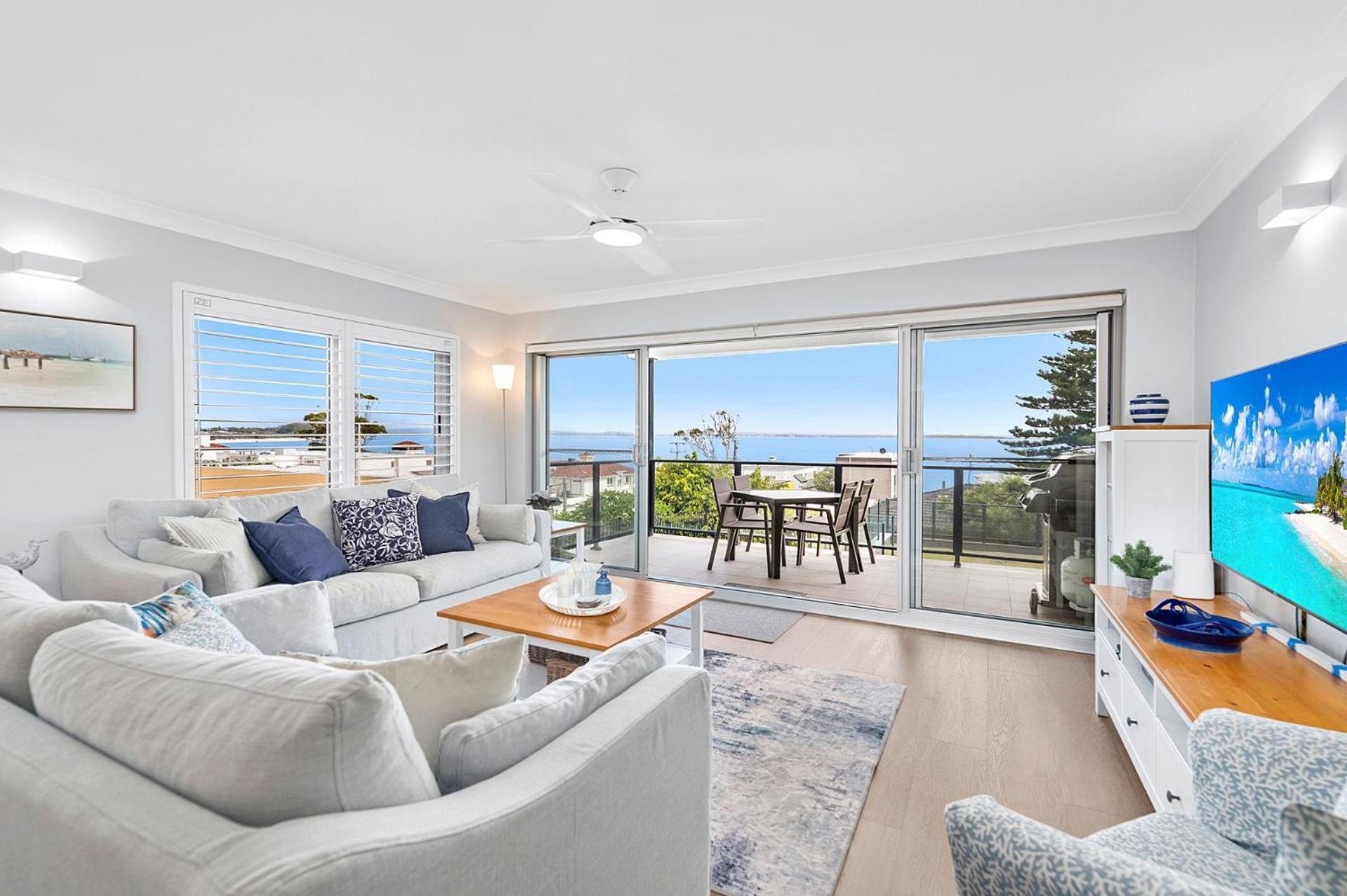 Sundeck Unit 1 51 Ronald Avenue Apartment *