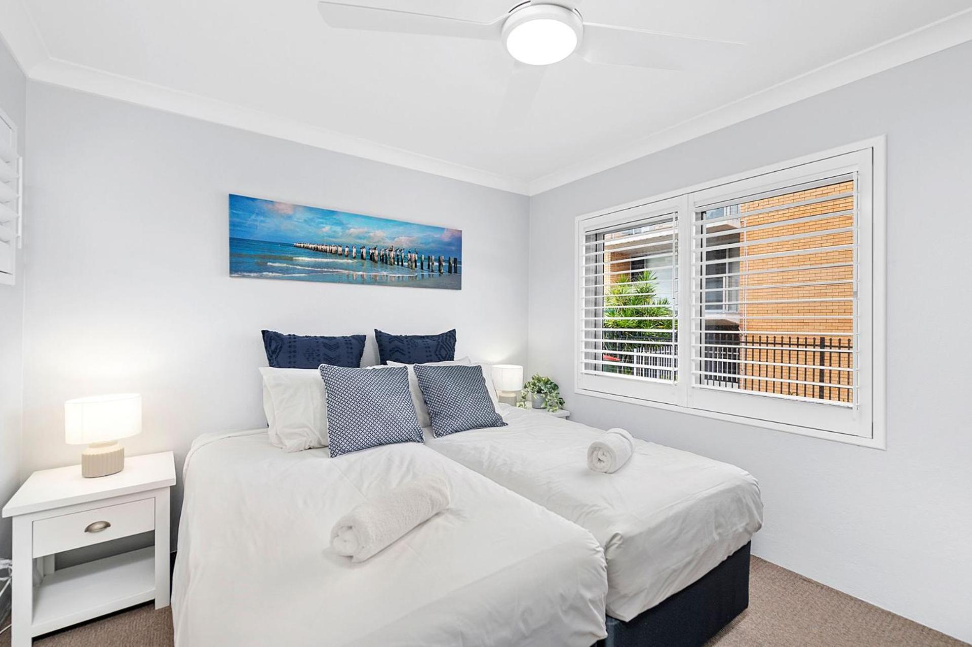Sundeck Unit 1 51 Ronald Avenue *