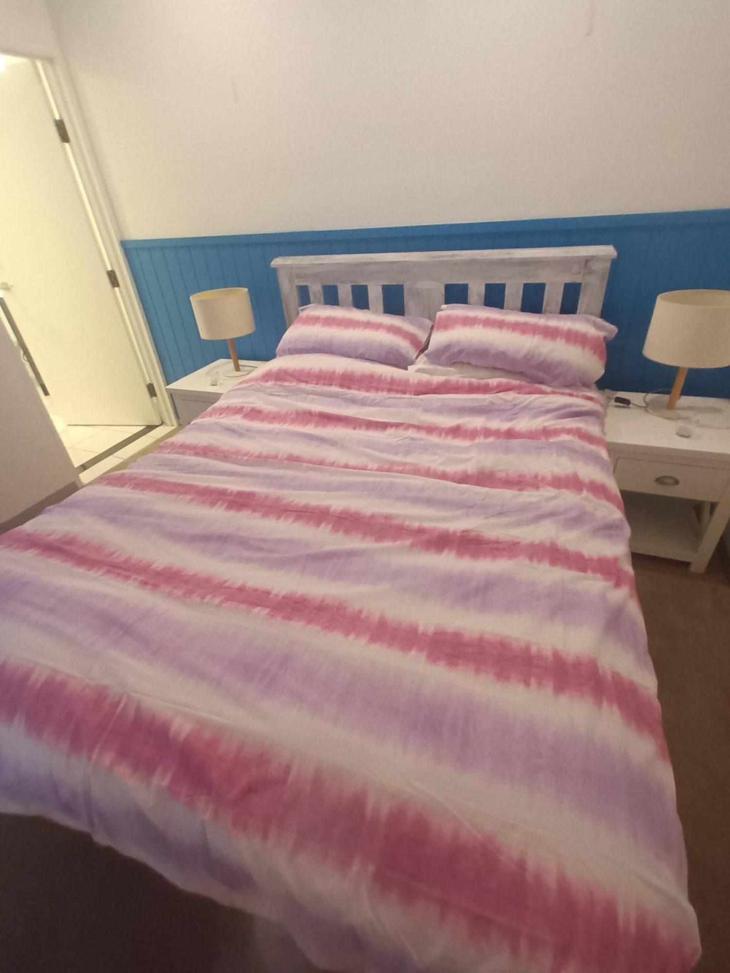 Guest house In Guest - Backpackers Dream Girls Party Nightcouples Shoal Bay