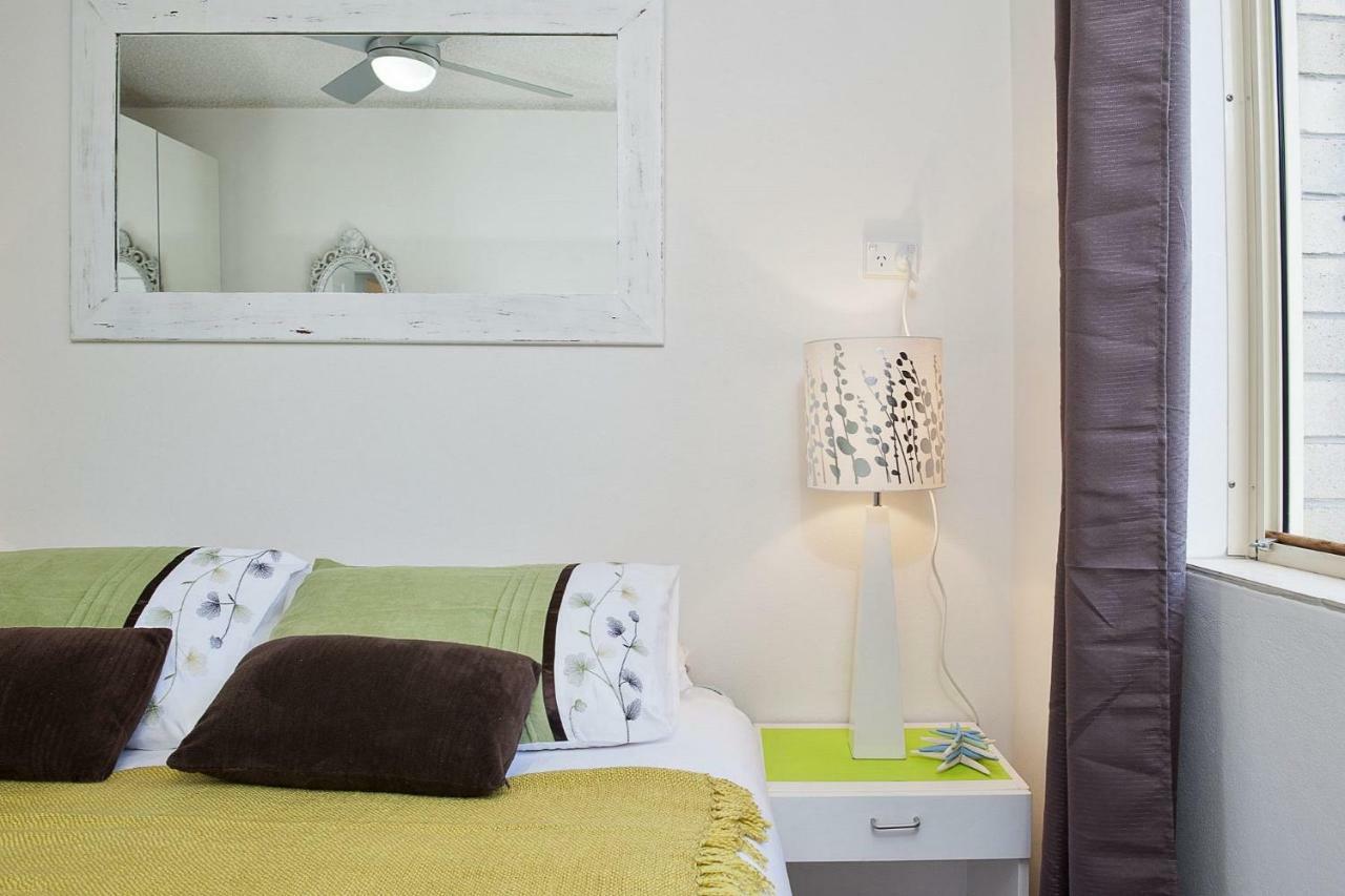 Shoal Court 2 Fabulous Location With Water Views Apartment
