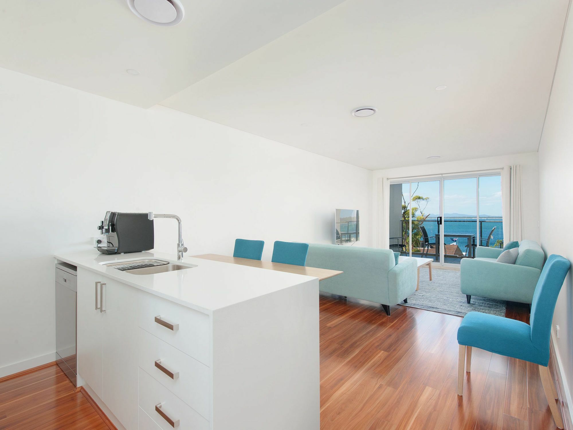 The Shoal Apartments, Unit 504/4-8 Bullecourt Street * Shoal Bay
