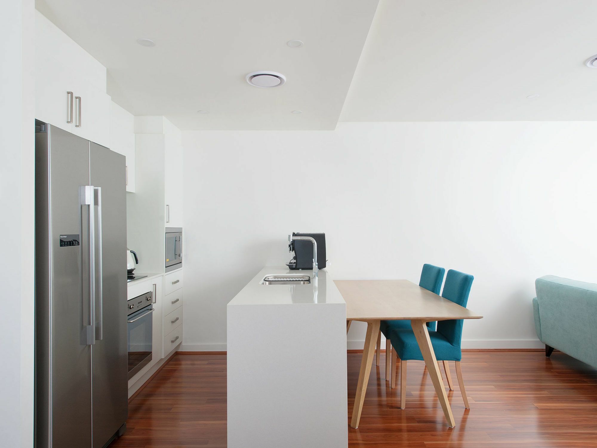 The Shoal Apartments, Unit 504/4-8 Bullecourt Street Shoal Bay