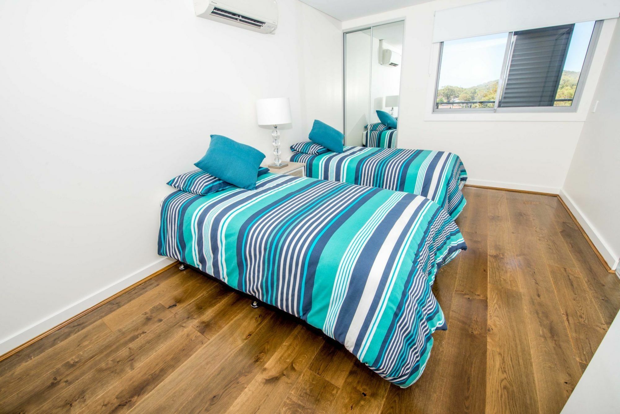 The Shoal Unit 407 -